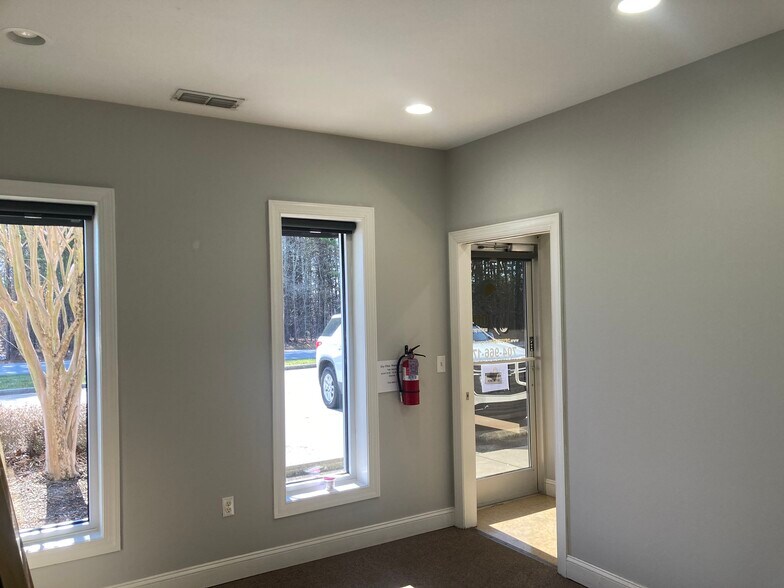 7471-7473 Hagers Hollow Dr, Denver, NC à louer - Photo du bâtiment - Image 3 de 39