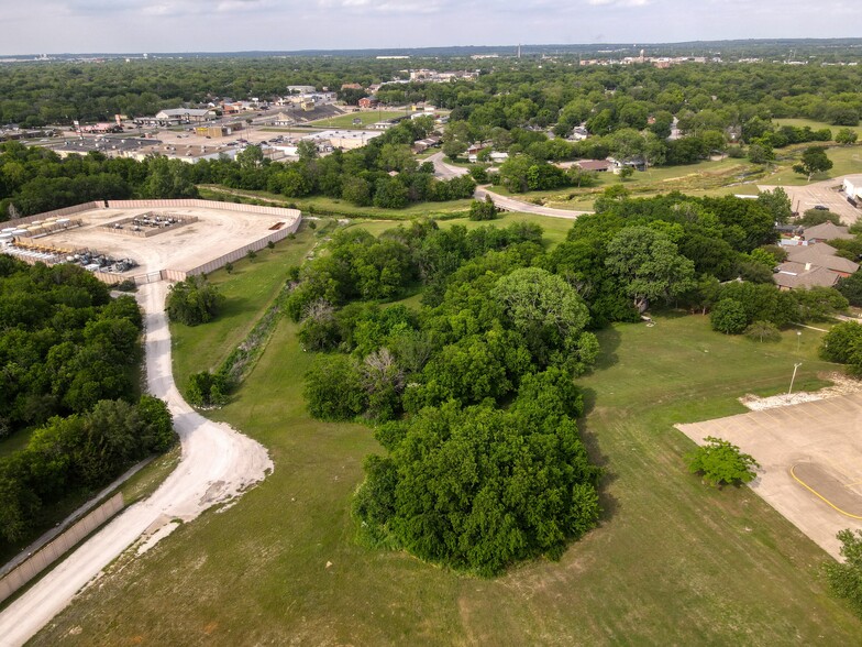 TBD Featherstone Street, Cleburne, TX à vendre - A rien - Image 2 de 5