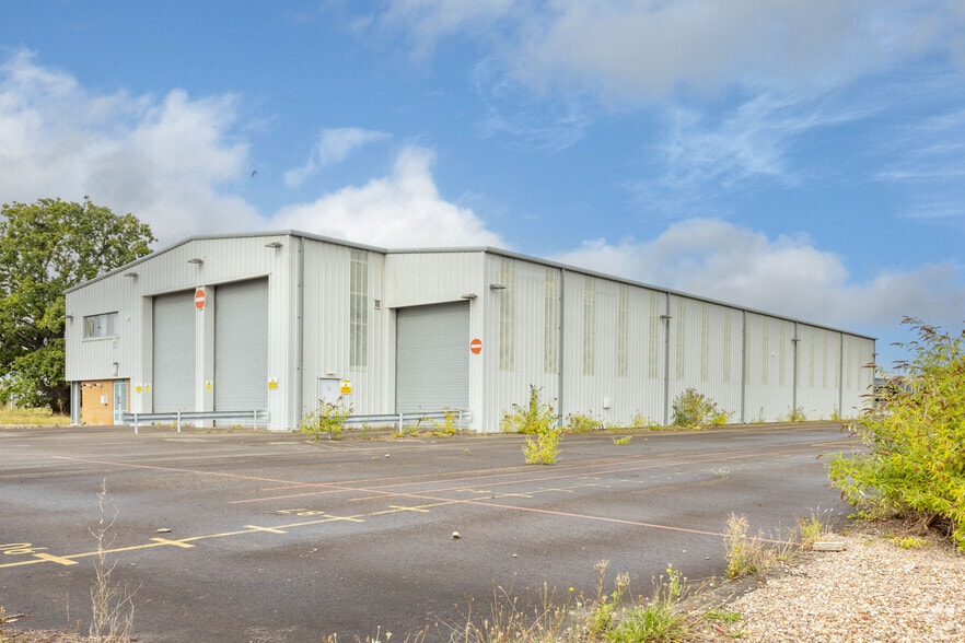 Ennerdale Rd, Shrewsbury for sale - Primary Photo - Image 1 of 2