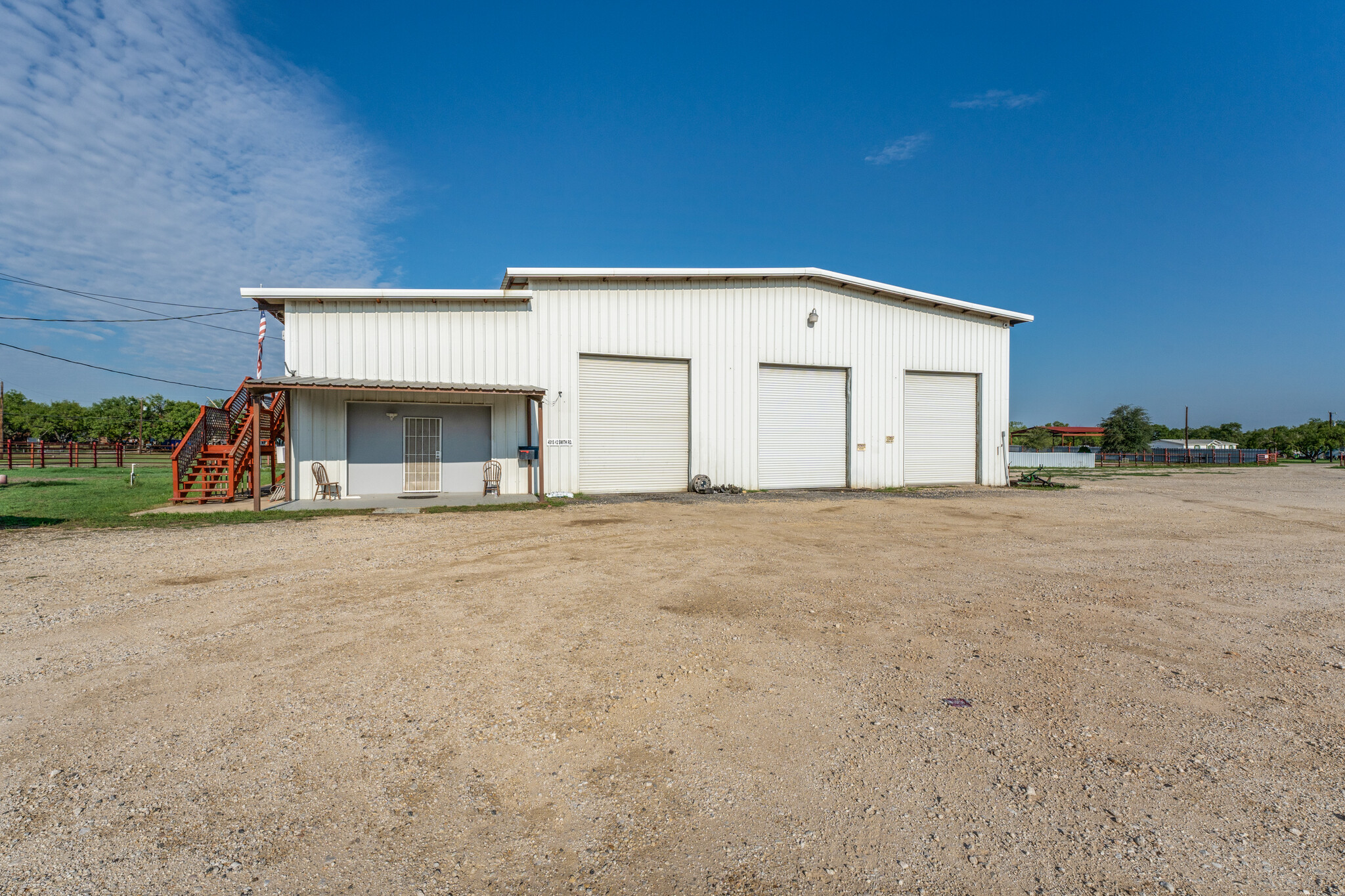 4515 Smith Rd, Von Ormy, TX à vendre Photo du bâtiment- Image 1 de 1