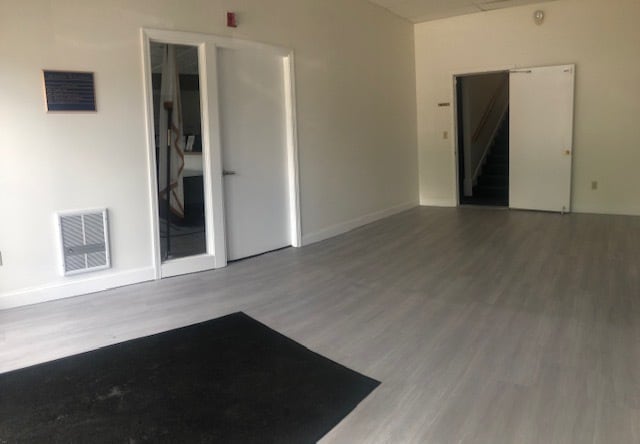 38 R Merrimac St, Newburyport, MA for lease - Interior Photo - Image 3 of 4