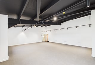 18 Abbey St, Ilkeston for lease Interior Photo- Image 1 of 3