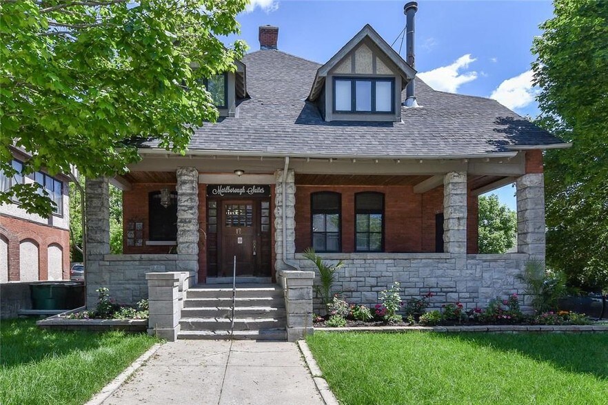 17 Marlborough Ave, Ottawa, ON à vendre - Photo principale - Image 1 de 1