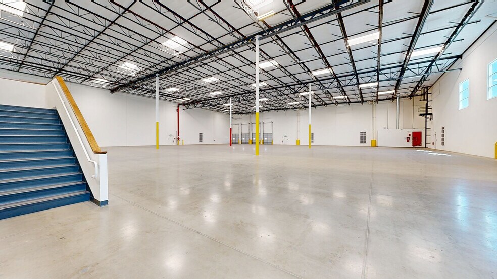 9920 Pioneer Blvd, Santa Fe Springs, CA à louer - Numérisation 3D de Matterport - Image 3 de 30