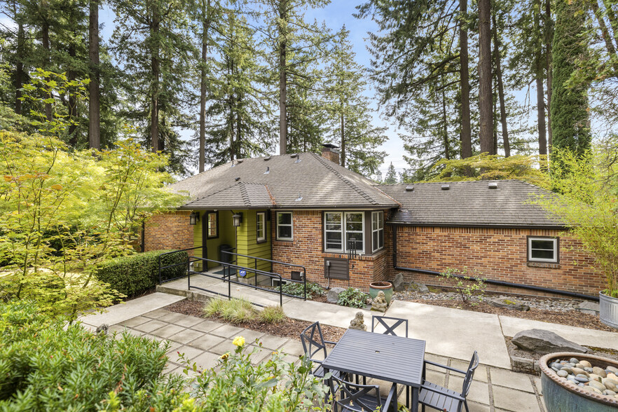 7303 SW Beaverton Hillsdale Hwy, Portland, OR for sale - Building Photo - Image 1 of 54