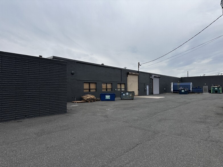 160 Marine St, Farmingdale, NY for lease - Building Photo - Image 3 of 3