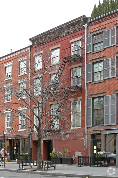 432 Hudson St, New York, NY for lease - Primary Photo - Image 1 of 5