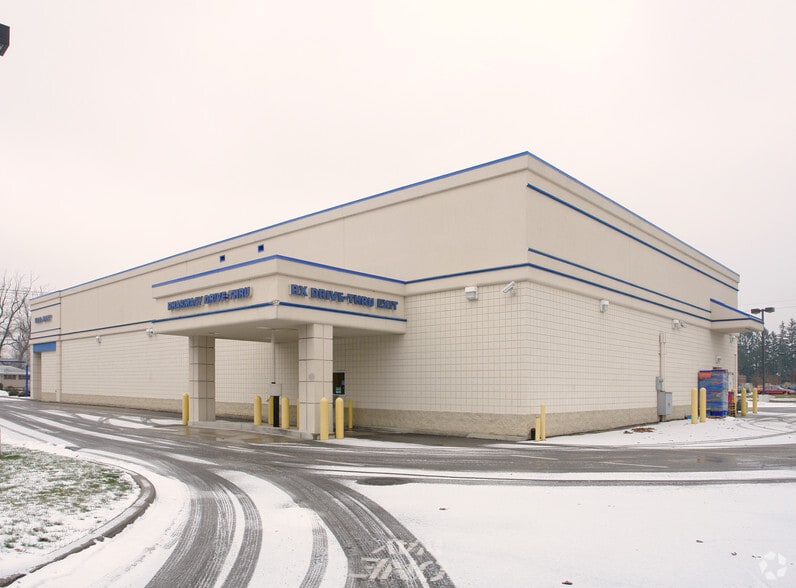 2561 Union Rd, Cheektowaga, NY à louer - Photo du bâtiment - Image 2 de 3