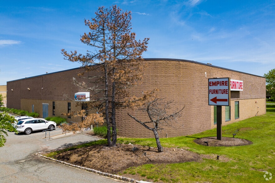 1 Gardner Rd, Fairfield, NJ for lease - Primary Photo - Image 1 of 6
