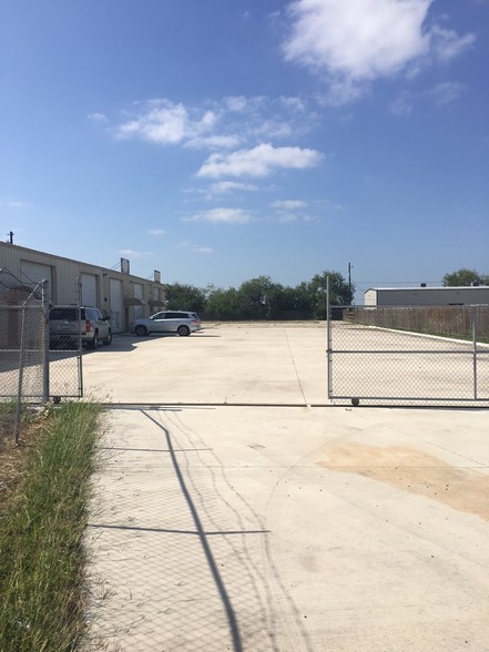 9408 W Expressway 83, Harlingen, TX for sale - Primary Photo - Image 1 of 1