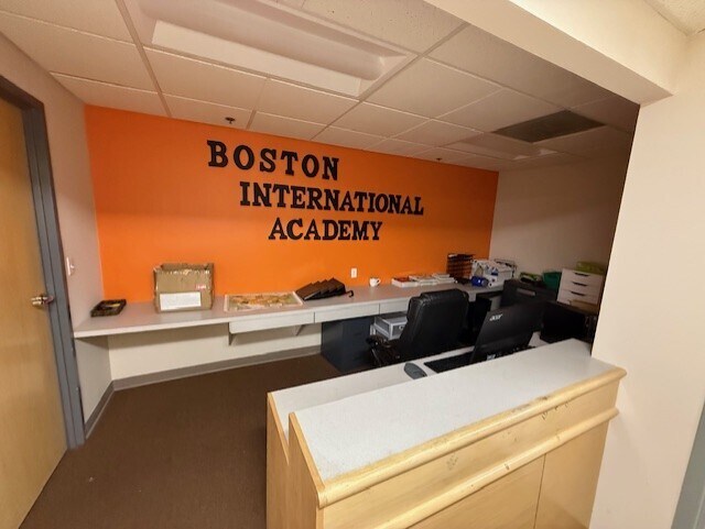 320 Washington St, Brighton, MA à louer - Photo du bâtiment - Image 3 de 15