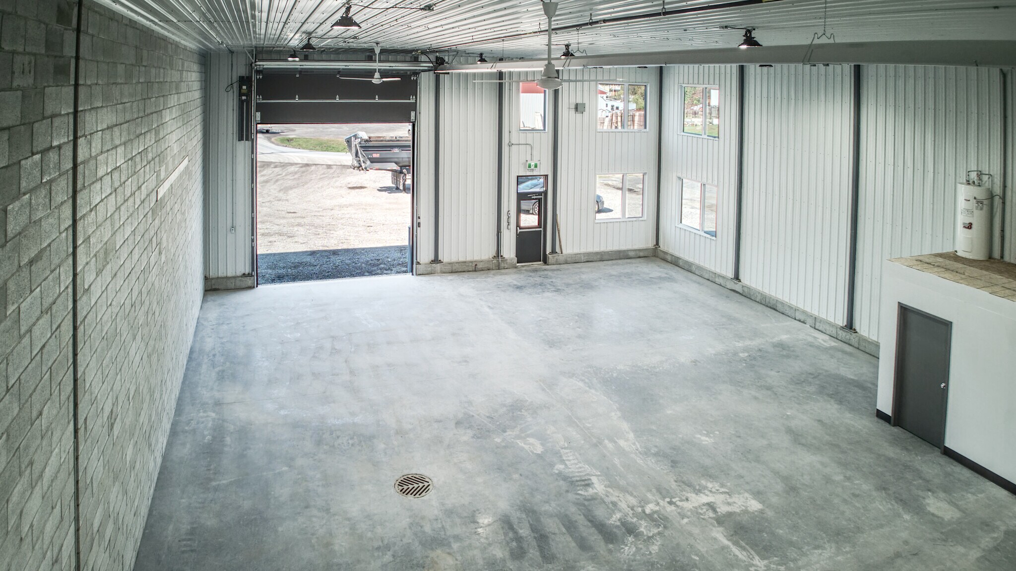 120 Rue De L'avenir, Lavaltrie, QC for sale Building Photo- Image 1 of 1