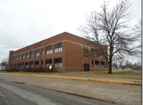 1100 10th St, Onawa, IA à louer - Photo du bâtiment - Image 3 de 10