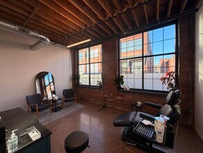 209 W 19th Ter, Kansas City, MO à louer Photo intérieure- Image 2 de 15