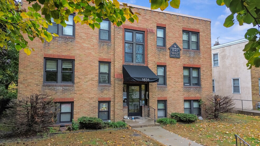 1631 Charles Ave, Saint Paul, MN à vendre - Photo du bâtiment - Image 3 de 32