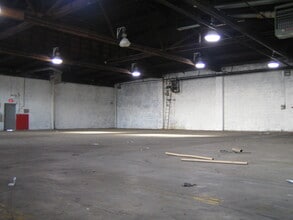 531 N Stiles St, Linden, NJ for lease Interior Photo- Image 1 of 5