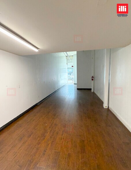 1016 S Santee St, Los Angeles, CA à louer - Photo du bâtiment - Image 2 de 10