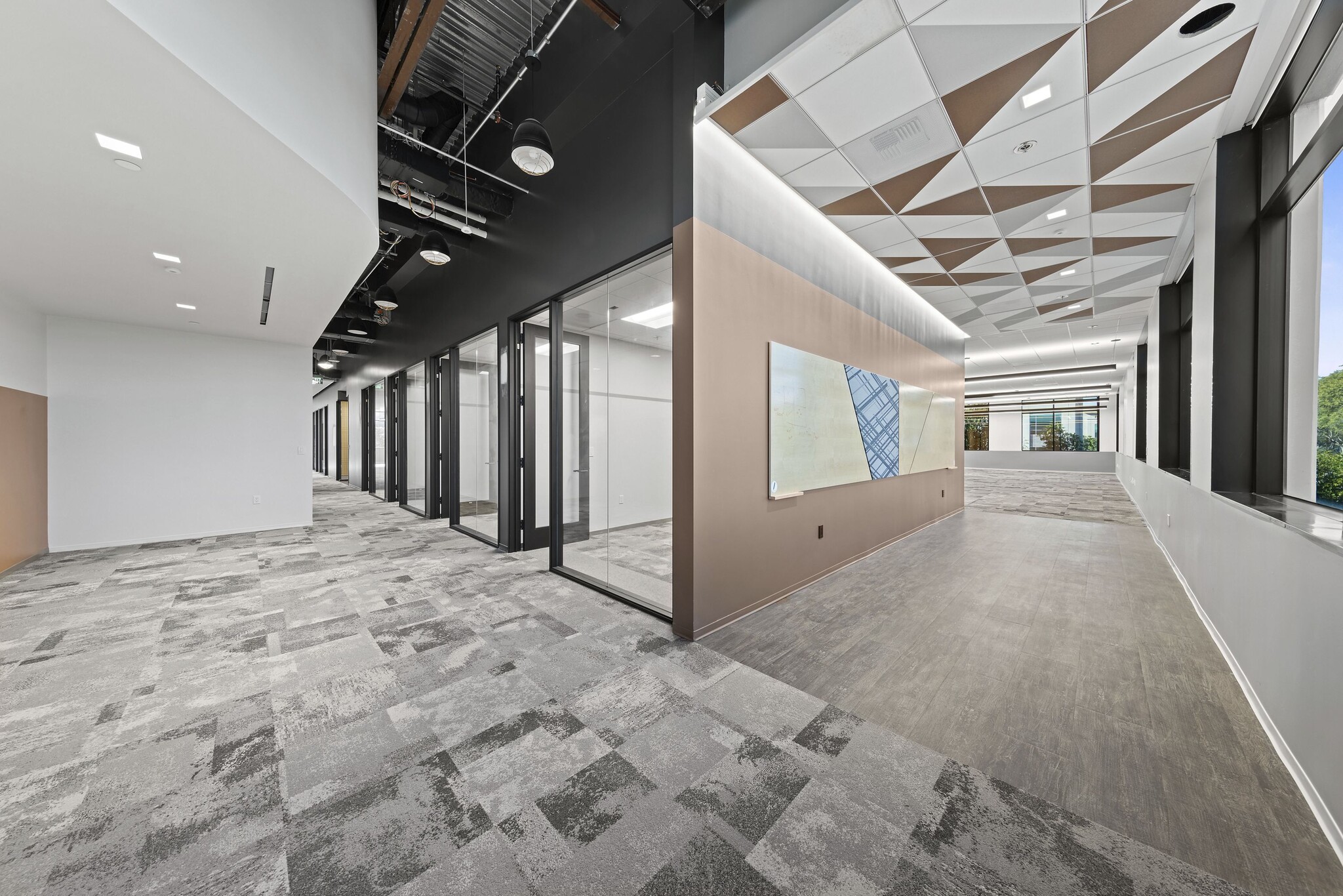 4790 Eastgate Mall, San Diego, CA for lease Interior Photo- Image 1 of 7