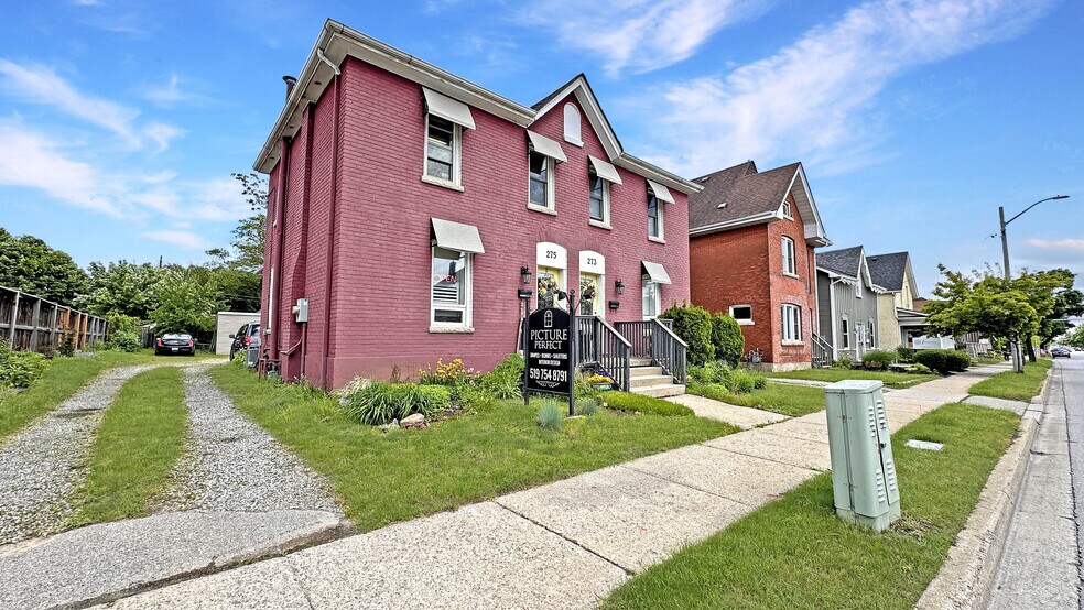 273-275 Brant Av, Brantford, ON à vendre - Photo du bâtiment - Image 1 de 12