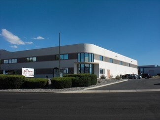 Plus de détails pour 5 Airpark Vista Blvd, Dayton, NV - Industriel à louer