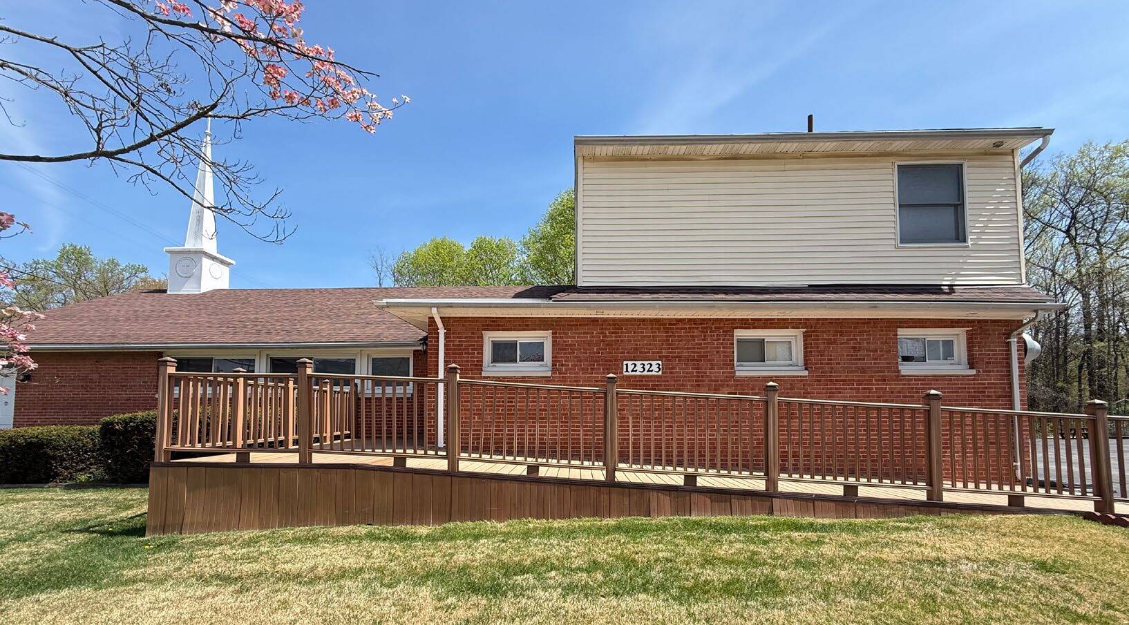 12323 Bluhill Rd, Silver Spring, MD à vendre Photo du bâtiment- Image 1 de 23