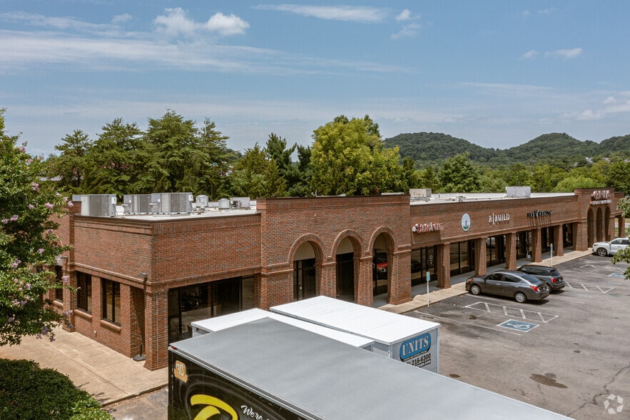 5111 Peter Taylor Park Dr, Brentwood, TN for lease - Building Photo - Image 2 of 10