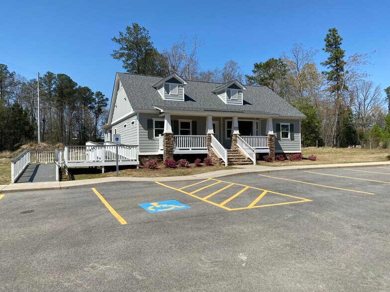 126 Snapdragon Ct, Chapin, SC à vendre - Photo du bâtiment - Image 3 de 11