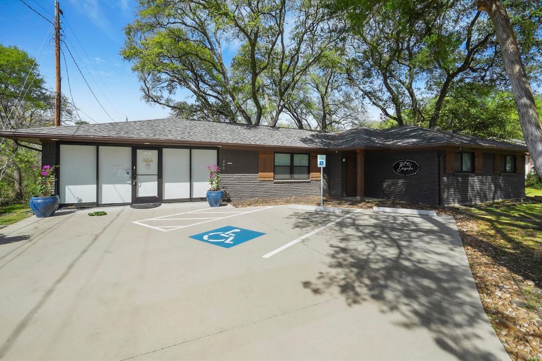 408 Wilson Rd, Conroe, TX for lease Building Photo- Image 1 of 16
