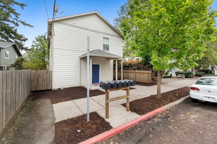 3540 SE 119th Ave, Portland, OR for sale - Building Photo - Image 2 of 11