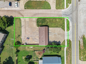 1003 N Main St, Tonkawa, OK - Aérien  Vue de la carte