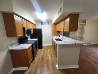 Plus de détails pour 12955 woodforest blvd 53 – Multi-résidentiel à vendre, Houston, TX