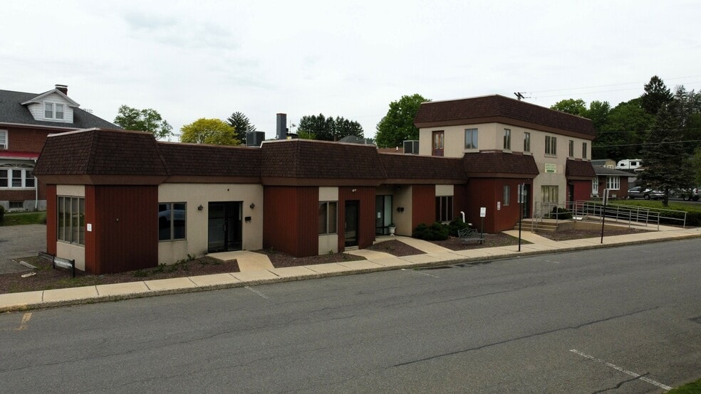 204 8th st, Lehighton, PA for sale - Primary Photo - Image 1 of 22