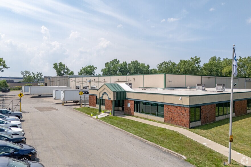 25 Dewberry Ln, Cheektowaga, NY à vendre - Photo principale - Image 1 de 13