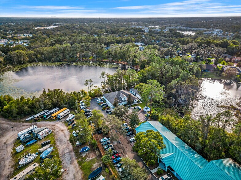 1868 Highland Oaks Blvd, Lutz, FL à louer - Photo du bâtiment - Image 2 de 28