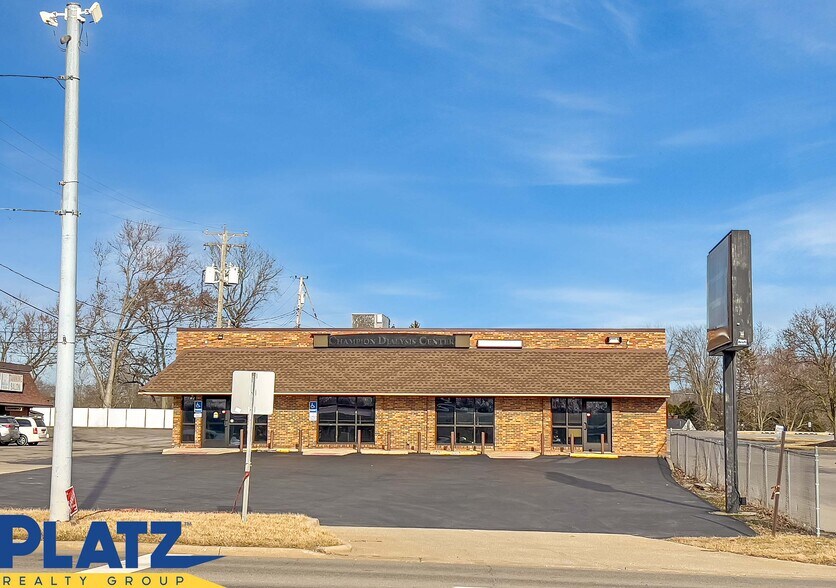 4554 Mahoning Ave, Warren, OH à louer - Photo du bâtiment - Image 1 de 11