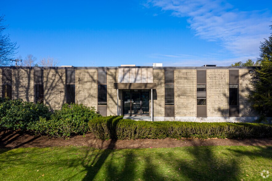 125 Industrial Park Rd, Hingham, MA à louer - Photo du bâtiment - Image 2 de 5