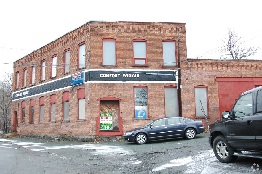 520 Congress St, Troy, NY à vendre - Photo du bâtiment - Image 2 de 5