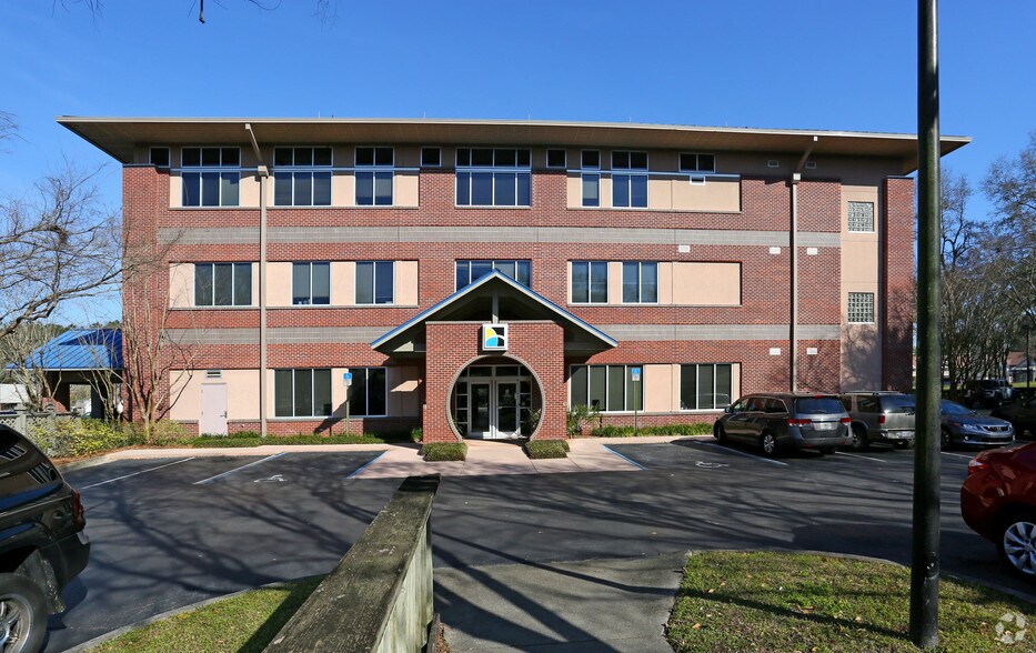 2330 Mahan Dr, Tallahassee, FL à louer - Photo du bâtiment - Image 2 de 23