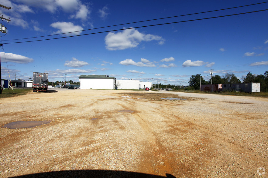 586 E Main St, Hohenwald, TN for sale - Primary Photo - Image 1 of 1