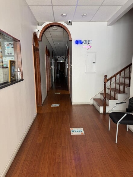 17515 Jamaica Ave, Jamaica, NY for sale - Building Photo - Image 2 of 20