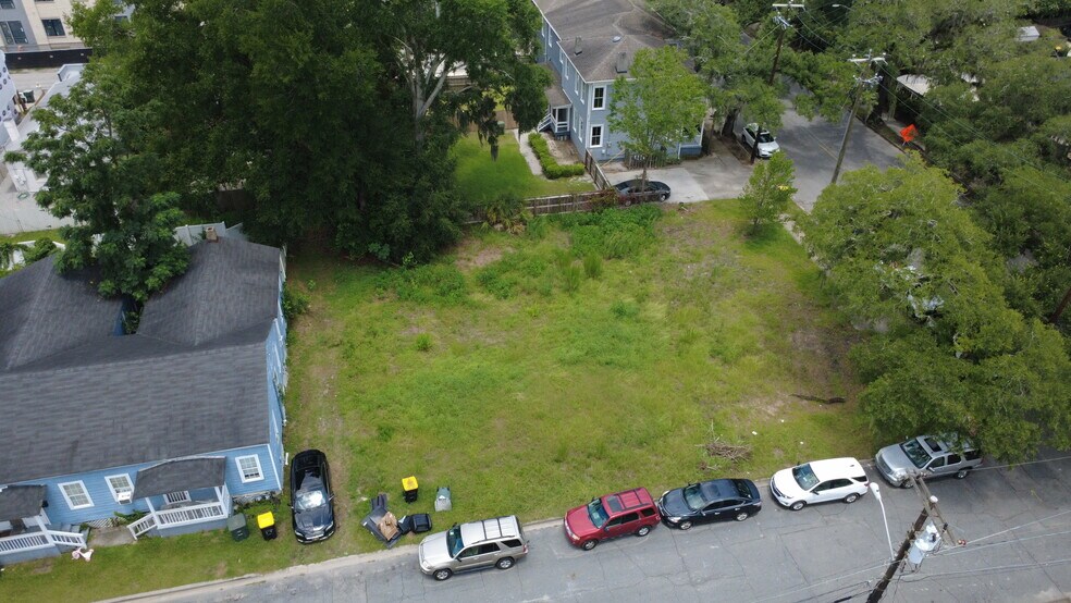 2909 Bull St, Savannah, GA à vendre - Photo du bâtiment - Image 1 de 9