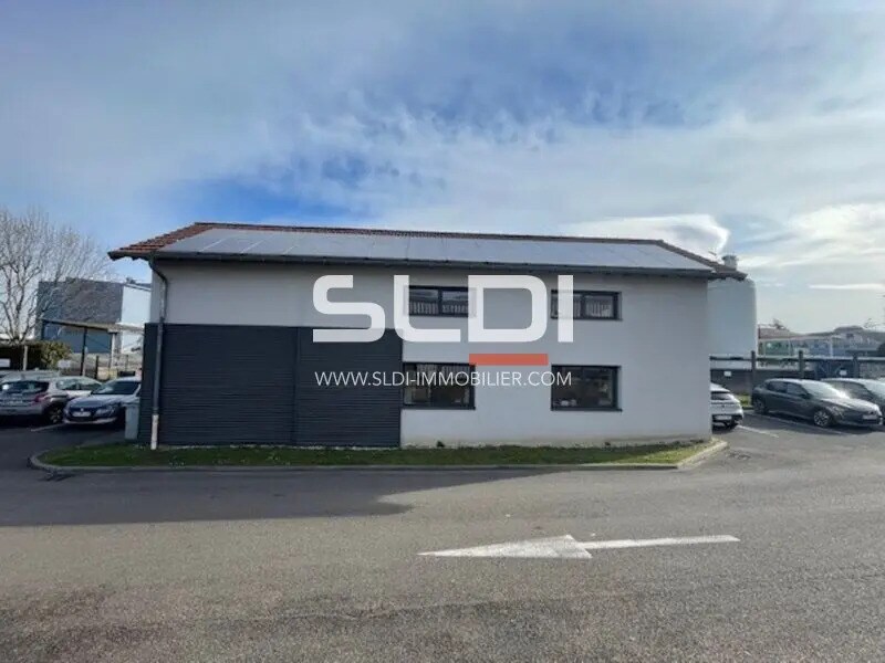 Office in Rillieux-la-Pape for lease Building Photo- Image 1 of 9