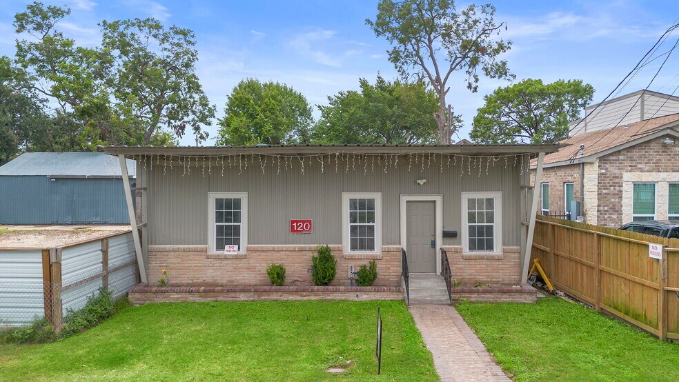 120 N Bryan St, Houston, TX à louer - Photo du bâtiment - Image 3 de 36