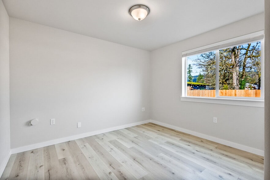 3631 Green River Rd, Sweet Home, OR for sale - Building Photo - Image 2 of 28