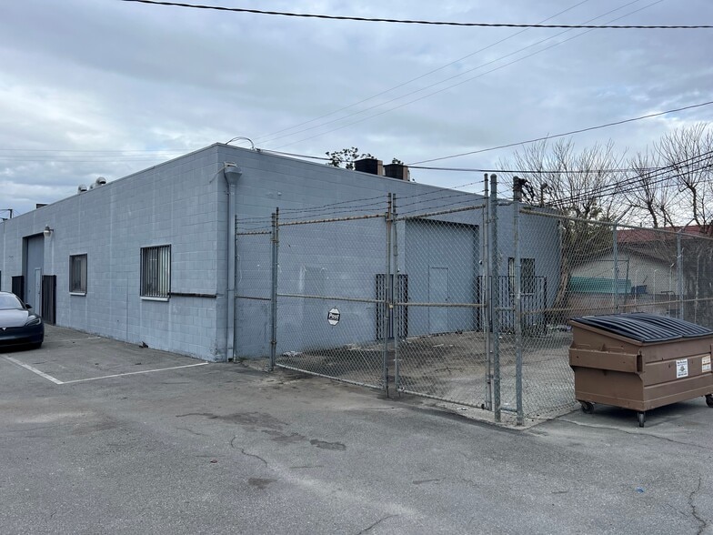 2106 Mountain View Rd, El Monte, CA for lease - Building Photo - Image 2 of 4