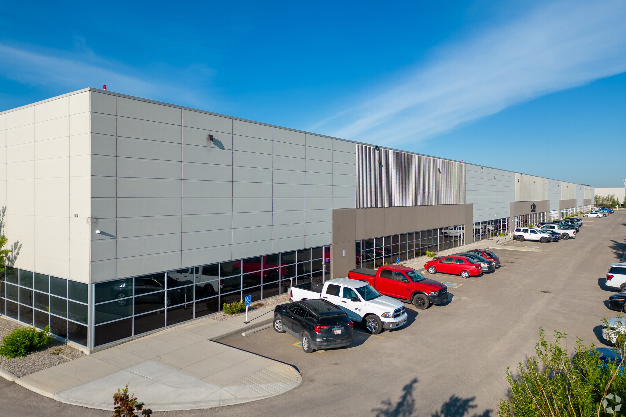 10770 25 St NE, Calgary, AB à louer Photo du bâtiment- Image 1 de 8