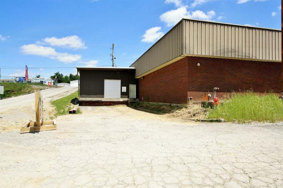 236 E Cumberland Gap Pkwy, Corbin, KY for lease Primary Photo- Image 1 of 14