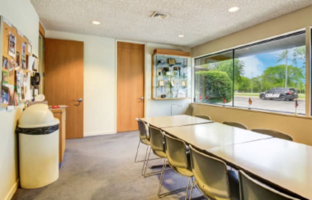 1 Cadence Park Plz, Michigan City, IN for lease - Interior Photo - Image 2 of 13