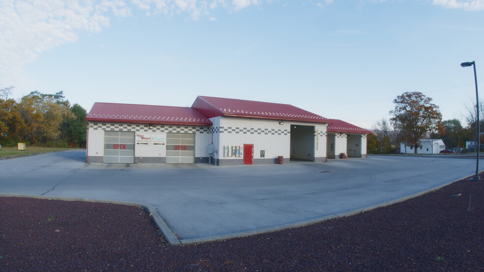 1 Liberty Ln, Jonestown, PA à vendre - Photo du bâtiment - Image 1 de 16