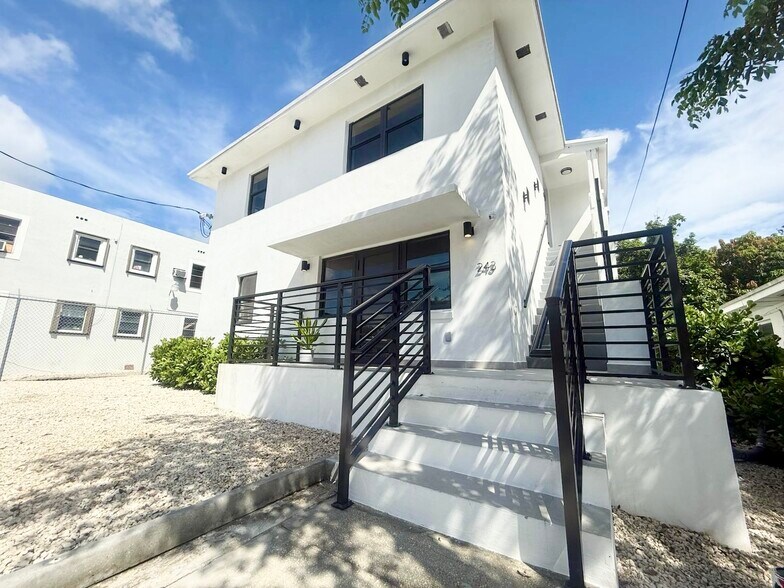 243 NW 32nd St, Miami, FL à vendre - Photo du bâtiment - Image 1 de 20